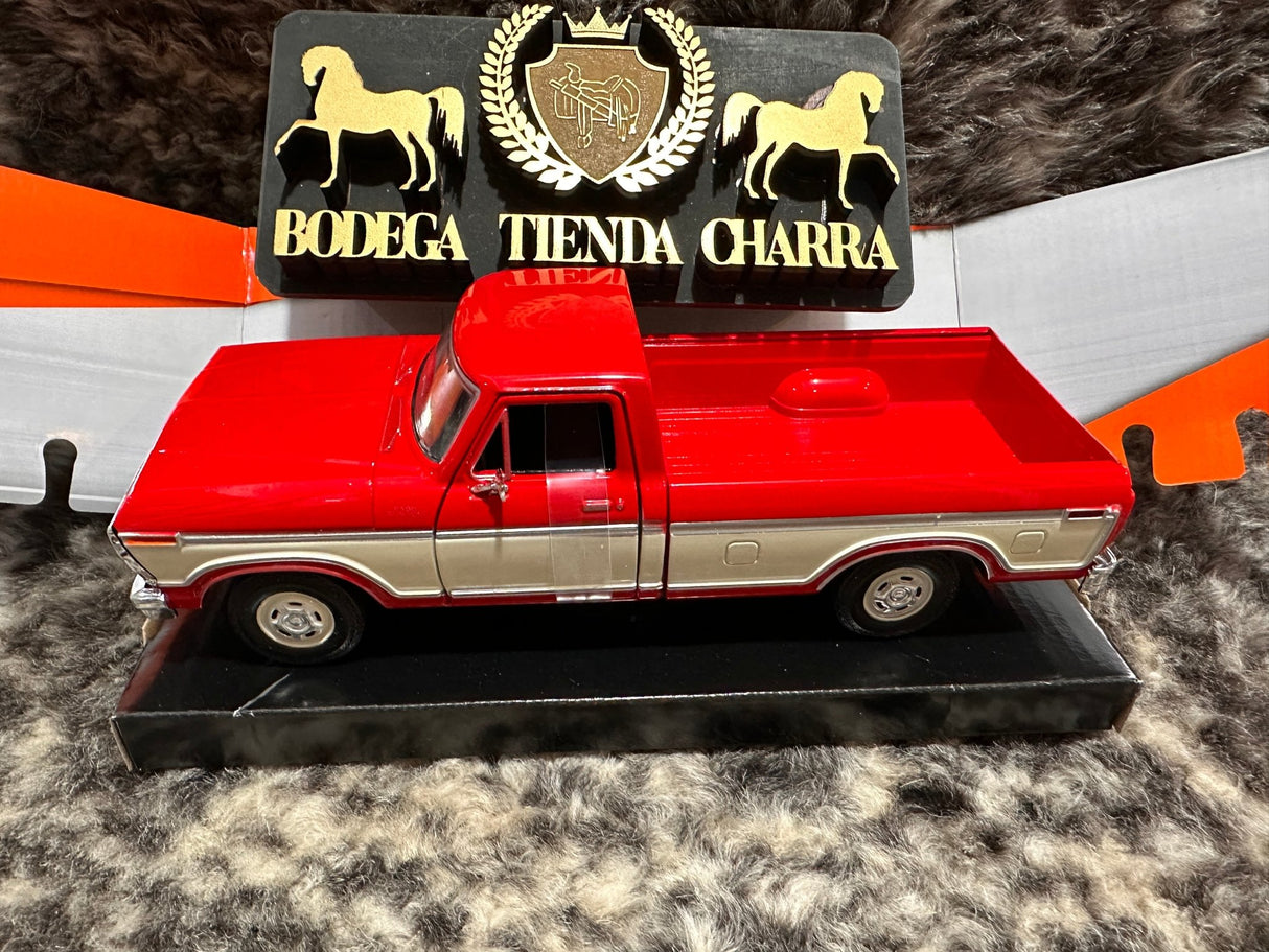 Ford 1979 F - 150 naranja - escala 1/24 - Tiendacharra.com - Bodega Tienda Charra