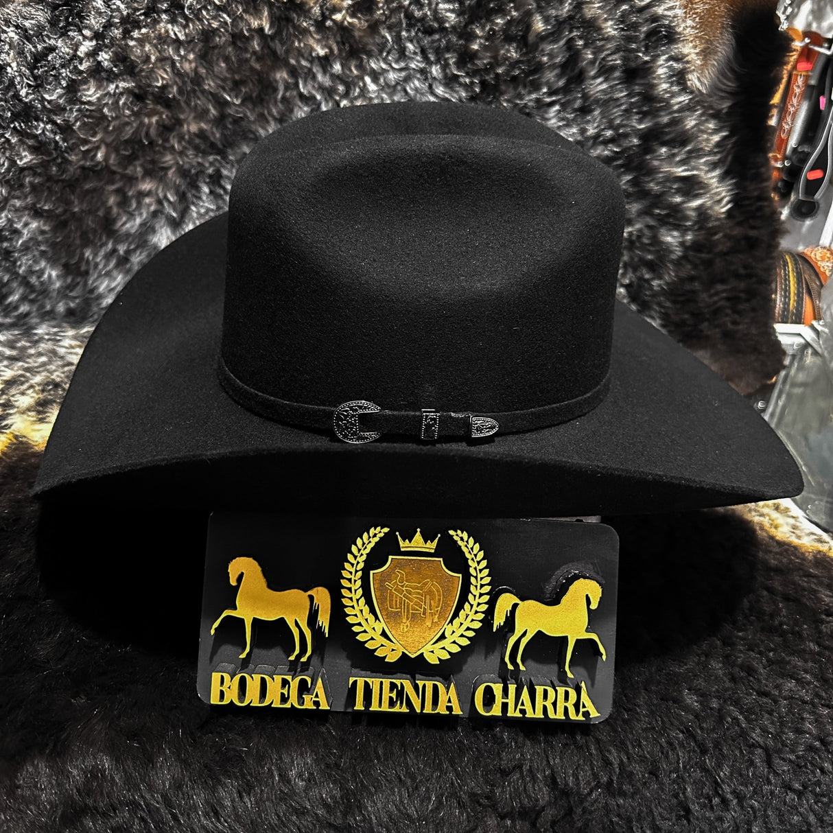 Texana modelo Este Oeste Negra (Tombstone) - Tiendacharra.com - Bodega Tienda Charra